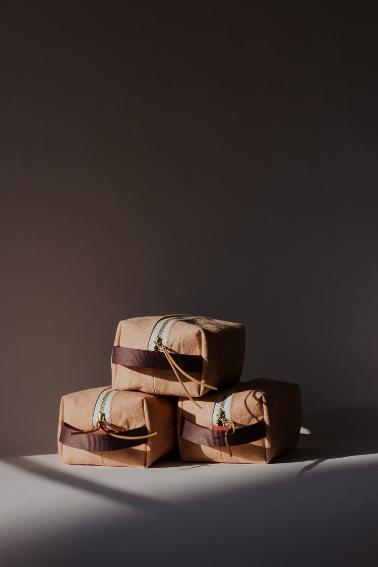 Boxy zipper bag