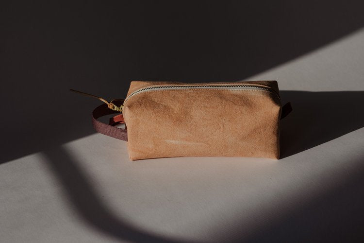 Boxy zipper bag