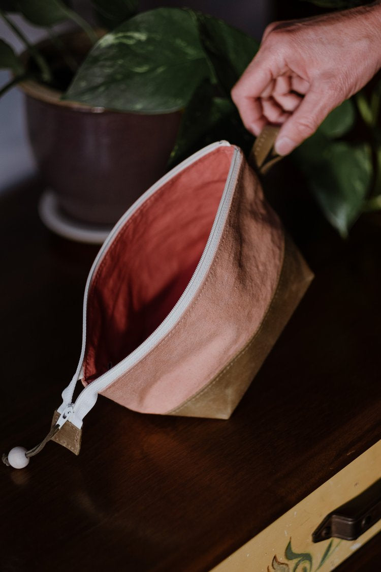 Baer Built Small zipper bag - pink/field tan