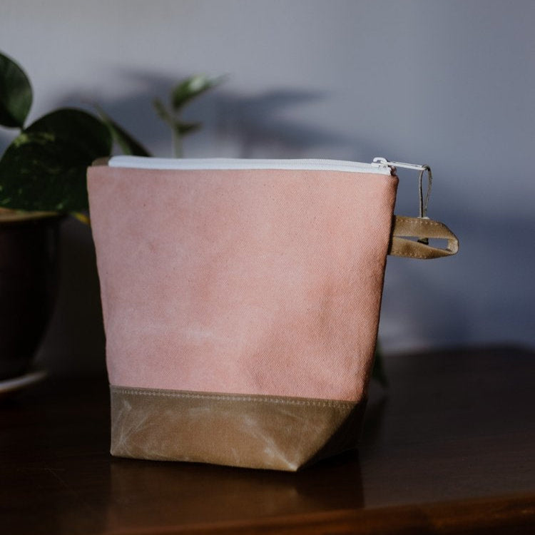 Baer Built Medium zipper bag - pink/field tan