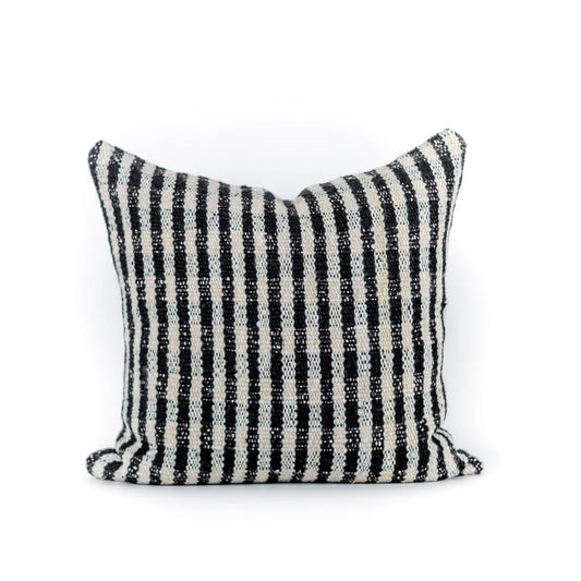 KARÜ Pillow White/Black check 26” X 26”